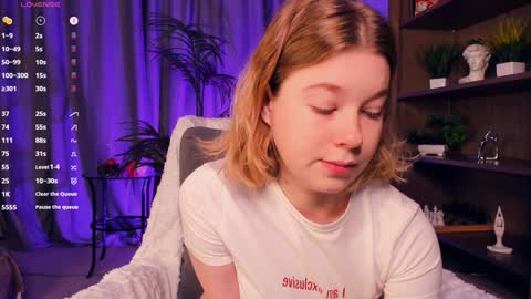 Snapshot of kaylisse chatting on September 29, 10:37 pm Hi Im Arina 3 online show from September 29, 10:37 pm