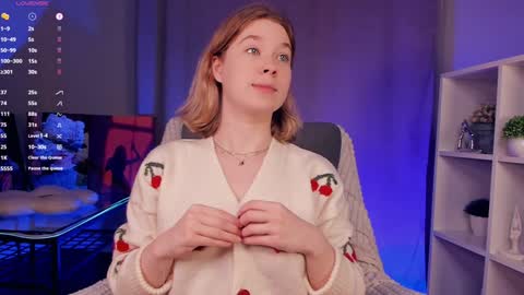 Snapshot of kaylisse chatting on October 31, 8:18 am Hi Im Arina 3 online show from October 31, 8:18 am