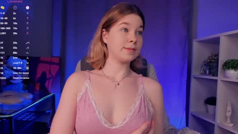 Snapshot of kaylisse chatting on October 30, 6:27 am Hi Im Arina 3 online show from October 30, 6:27 am