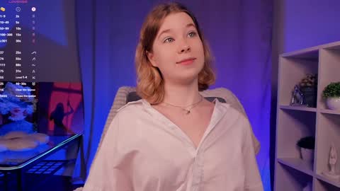 Snapshot of kaylisse chatting on October 24, 10:44 am Hi Im Arina 3 online show from October 24, 10:44 am