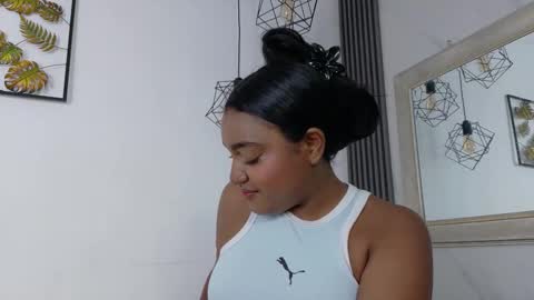 Kayna online show from December 18, 7:07 pm