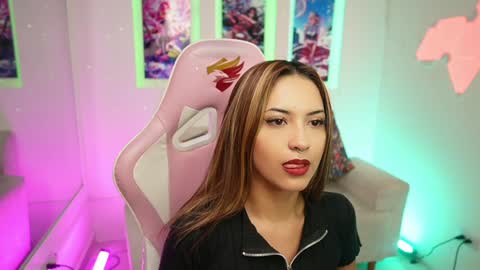 Kayra online show from December 13, 11:45 am