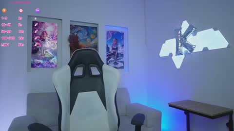 Snapshot of kayraowen chatting on October 24, 12:34 pm Kayra online show from October 24, 12:34 pm