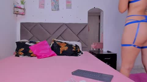 Snapshot of kazumikyo7 chatting on September 18, 12:58 pm Kazu online show from September 18, 12:58 pm