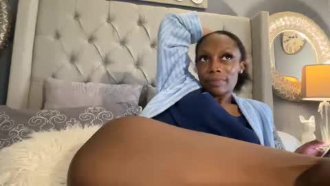 Snapshot of keephimcum69me chatting on September 27, 7:43 pm Keephimcum69me online show from September 27, 7:43 pm