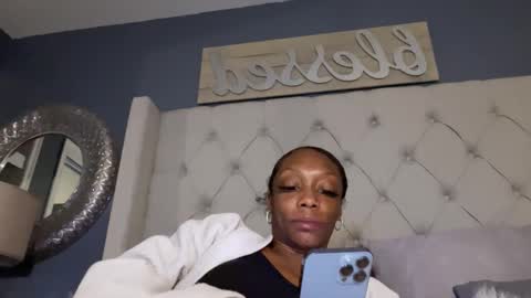 Snapshot of keephimcum69me chatting on October 26, 9:38 am Keephimcum69me online show from October 26, 9:38 am