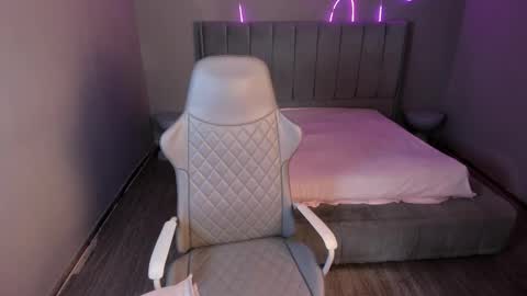 Kehlannis online show from March 27, 2:51 pm