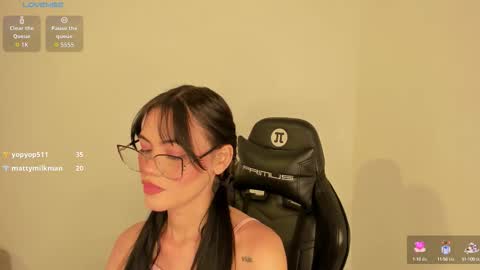 Keily brox online show from October 14, 8:33 pm