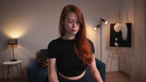 keira_knight online show from October 4, 10:36 pm