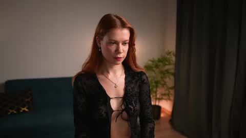 keira_knight online show from June 16, 10:11 pm
