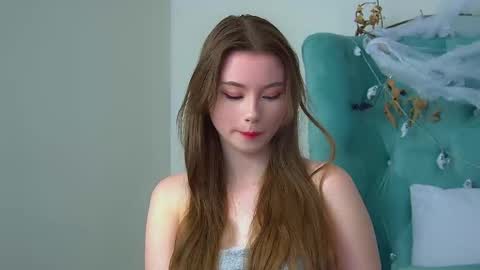 Snapshot of keiraace chatting on October 28, 6:46 pm Keira online show from October 28, 6:46 pm