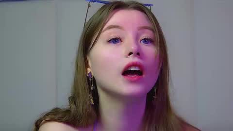 Snapshot of keiraace chatting on October 2, 7:08 pm Keira online show from October 2, 7:08 pm