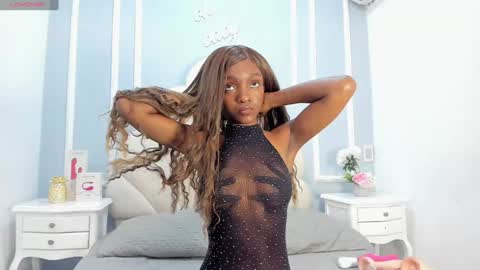 keirahartz online show from February 7, 3:34 am