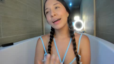 keiry_gonzalez11_aws online show from October 23, 2:06 am