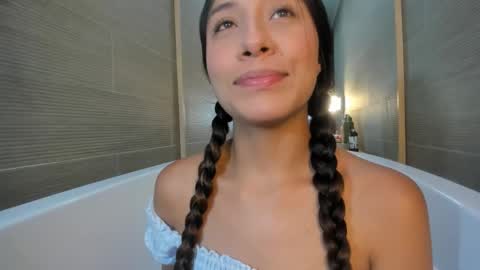 keiry_gonzalez11_aws online show from September 16, 2:41 am