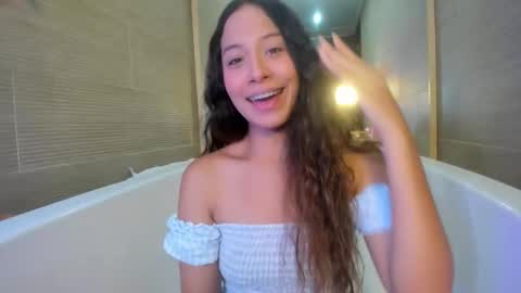 keiry_gonzalez11_aws online show from September 21, 1:37 am