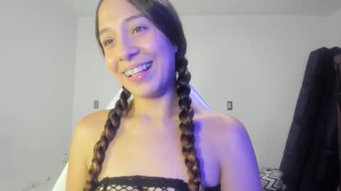 keiry_gonzalez23_aws online show from September 18, 2:43 am