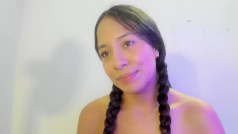keiry_gonzalez23_aws online show from September 28, 1:23 am
