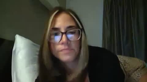 kekes2015 online show from October 13, 2:14 am