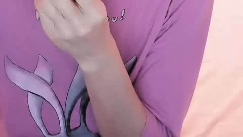 Snapshot of kellefox chatting on October 28, 8:42 am Linda online show from October 28, 8:42 am