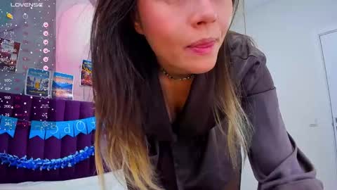 Kelly online show from October 4, 1:22 am