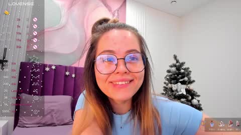 Snapshot of kelly_cuutie chatting on December 19, 6:01 am Kelly online show from December 19, 6:01 am