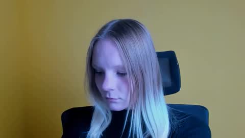 Kelly online show from September 30, 5:18 pm