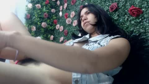 Snapshot of kelly_queenpussy chatting on October 27, 6:57 pm KEY online show from October 27, 6:57 pm