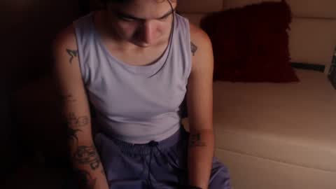 Snapshot of kelly_queenpussy chatting on October 5, 6:35 pm KEY online show from October 5, 6:35 pm