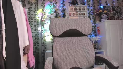 Leia online show from December 20, 5:57 am