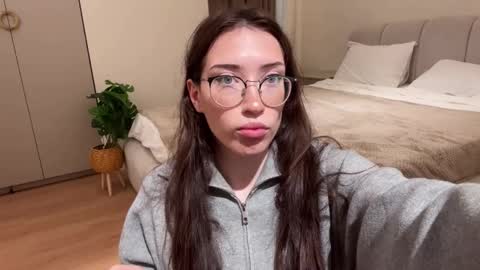 Kelly online show from September 29, 8:30 am