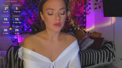 Snapshot of kellyfouler chatting on September 18, 4:05 pm KellyFouler online show from September 18, 4:05 pm