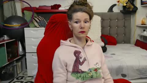 kelly online show from February 17, 10:38 pm