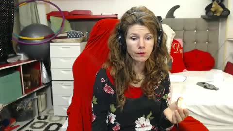 kelly online show from February 15, 4:47 am