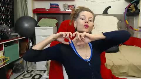 kelly online show from January 13, 6:16 pm
