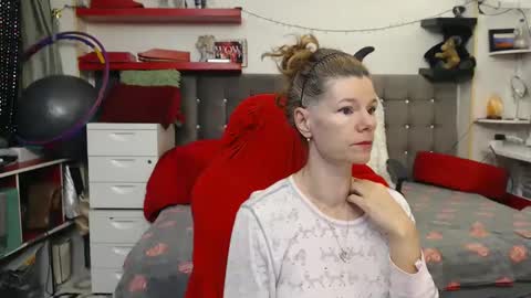 kelly online show from January 19, 11:32 pm
