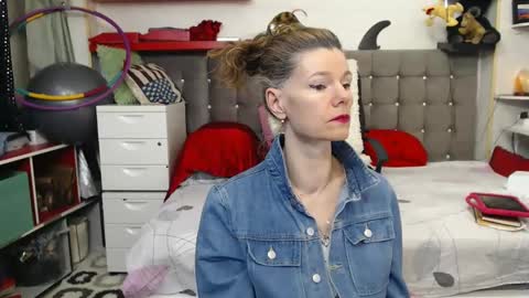 kelly online show from February 16, 10:54 pm