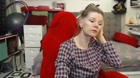 kelly online show from January 21, 10:51 pm