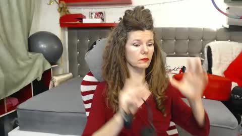 kelly online show from March 6, 3:01 am