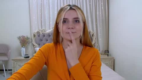 Kelly Stoneys online show from January 24, 1:25 pm