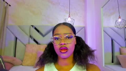 Kelly online show from December 6, 8:48 am