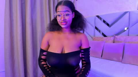 Kelly online show from December 22, 6:48 pm