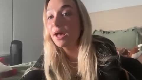 Kelsey Blu online show from February 16, 11:37 pm