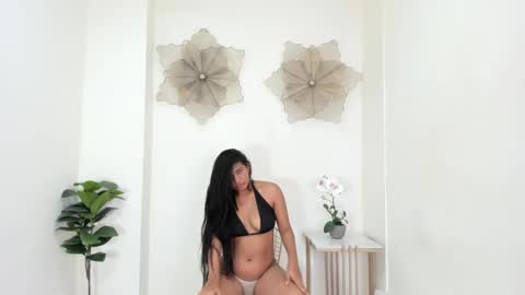 Snapshot of kelsie_hills chatting on September 18, 2:59 pm kelsie online show from September 18, 2:59 pm