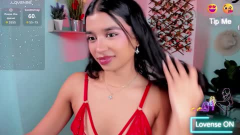 Snapshot of kendal_jenerr chatting on September 23, 2:37 pm Carolina online show from September 23, 2:37 pm