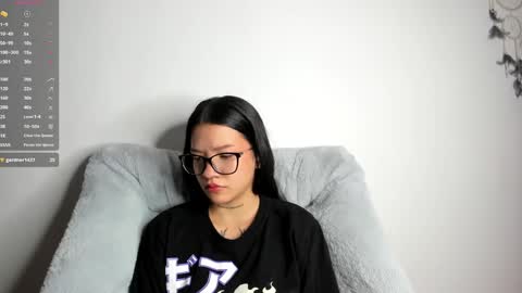Snapshot of kendalgrey01 chatting on March 6, 3:35 pm Kendal online show from March 6, 3:35 pm