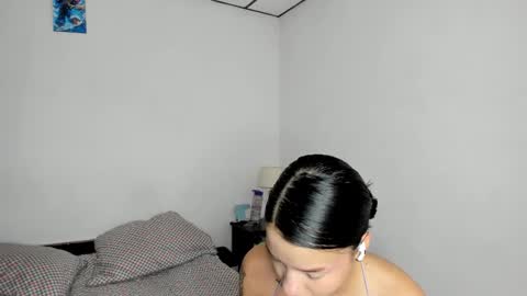 Snapshot of kendalgrey01 chatting on September 12, 3:19 pm Kendal online show from September 12, 3:19 pm