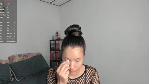 Snapshot of kendalgrey01 chatting on January 4, 2:14 pm Kendal online show from January 4, 2:14 pm