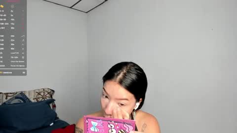 Snapshot of kendalgrey01 chatting on February 21, 2:59 pm Kendal online show from February 21, 2:59 pm