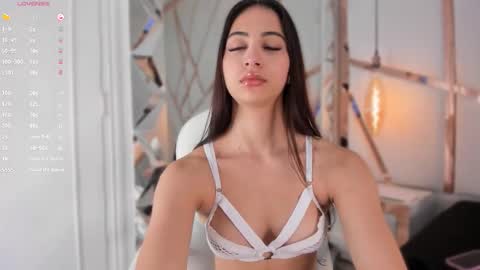 Snapshot of kendall__blake chatting on September 28, 5:07 pm    online show from September 28, 5:07 pm